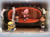 Despicable Me Wallpaper - Toilet Paper Fight