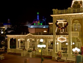Disney World at Christmas Wallpaper (click to view)