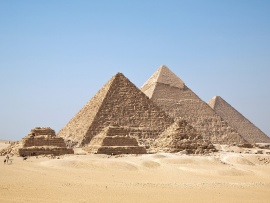 Egyptian Pyramids Wallpaper (click to view)