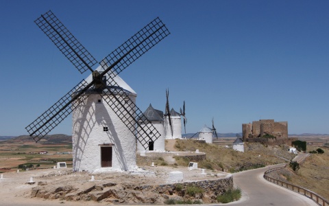 Windmills of Consuegra (click to view)