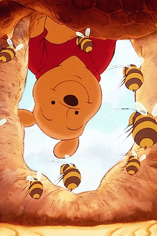 Pooh's Honey Hive Disney Wallpaper