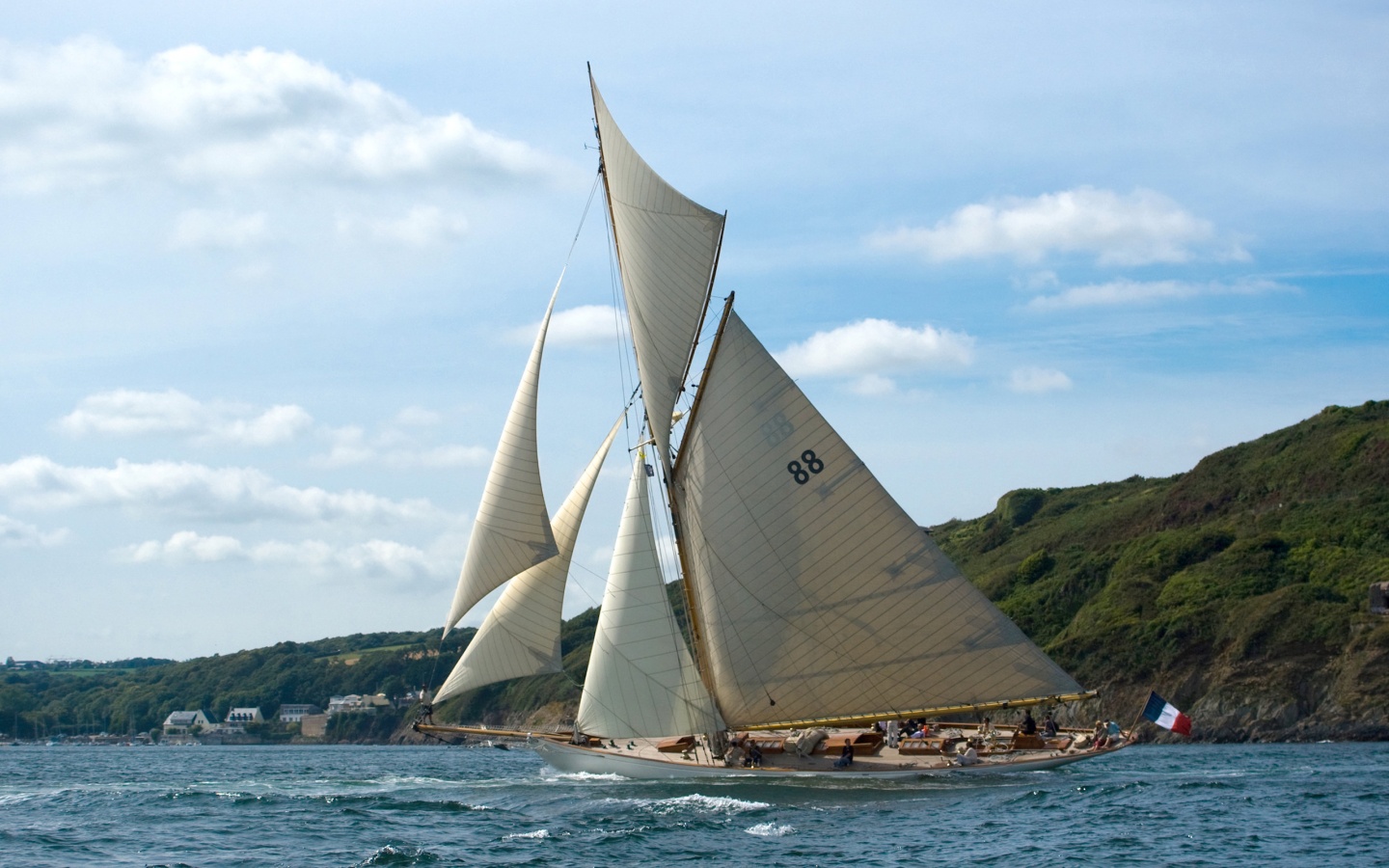 Sailing Wallpaper